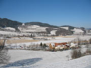 Blick vom Hannisenhof nach Westen ber Gasthaus Schtzen zu Geroldstal und Dietenbach (rechts) am 26.2.2006